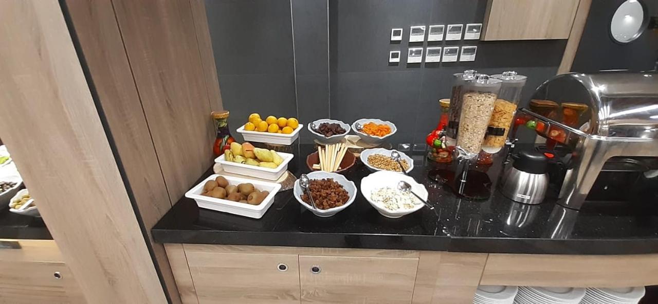 Izz Otel Ankara Esterno foto
